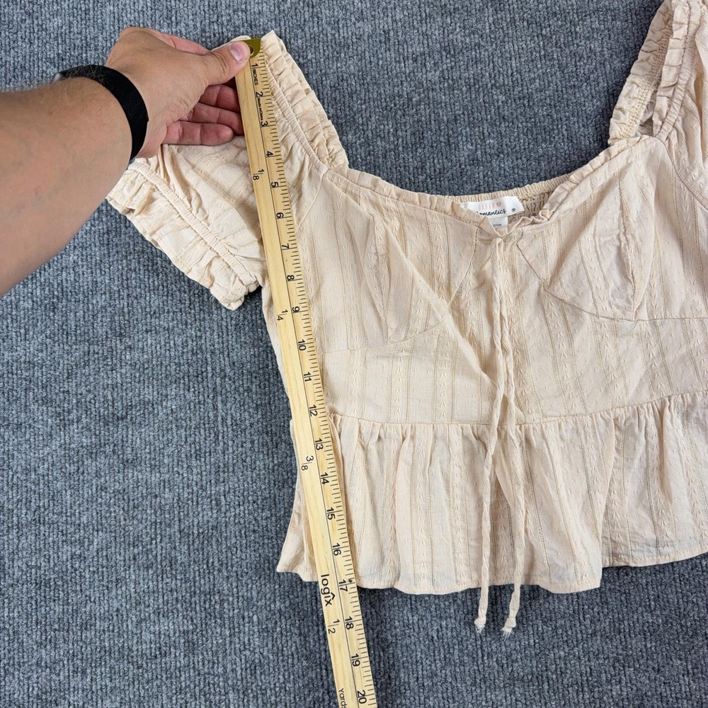 Urban Romantics Blouse Womens Medium Beige Puff Sleeve Smocked Peplum Top - Picture 6 of 9